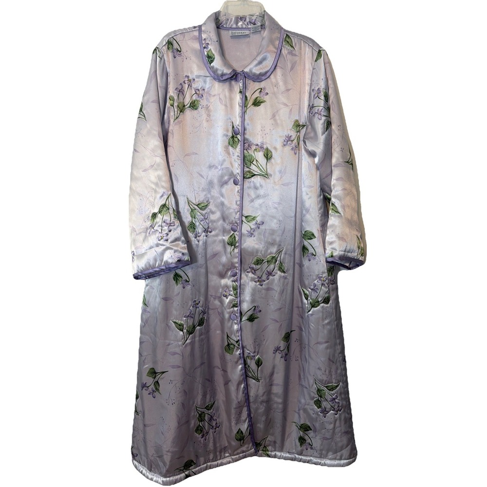 National Wildlife Federation Medium Quilted Long Robe Violet Flowers Grannycore